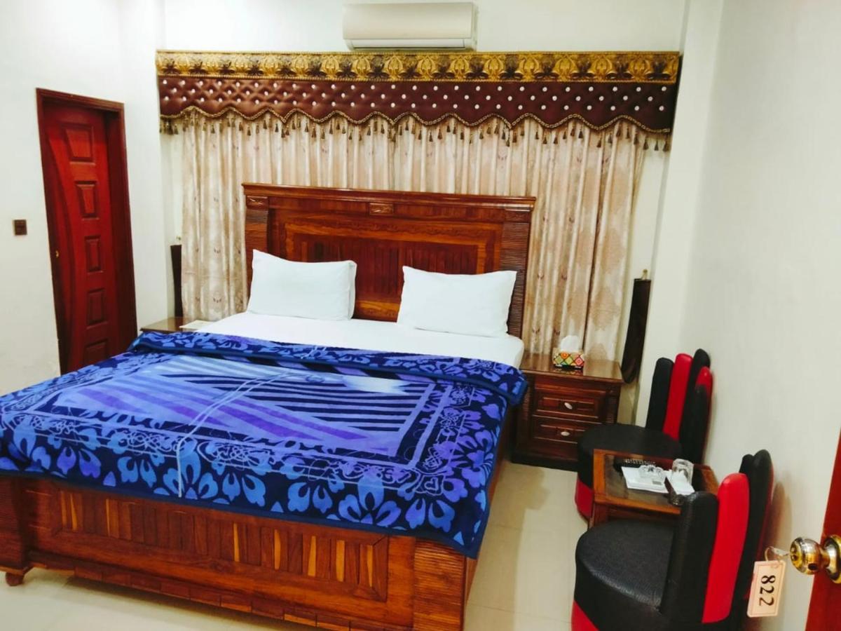 New Royal Residency Pechs Hotel Karachi Buitenkant foto