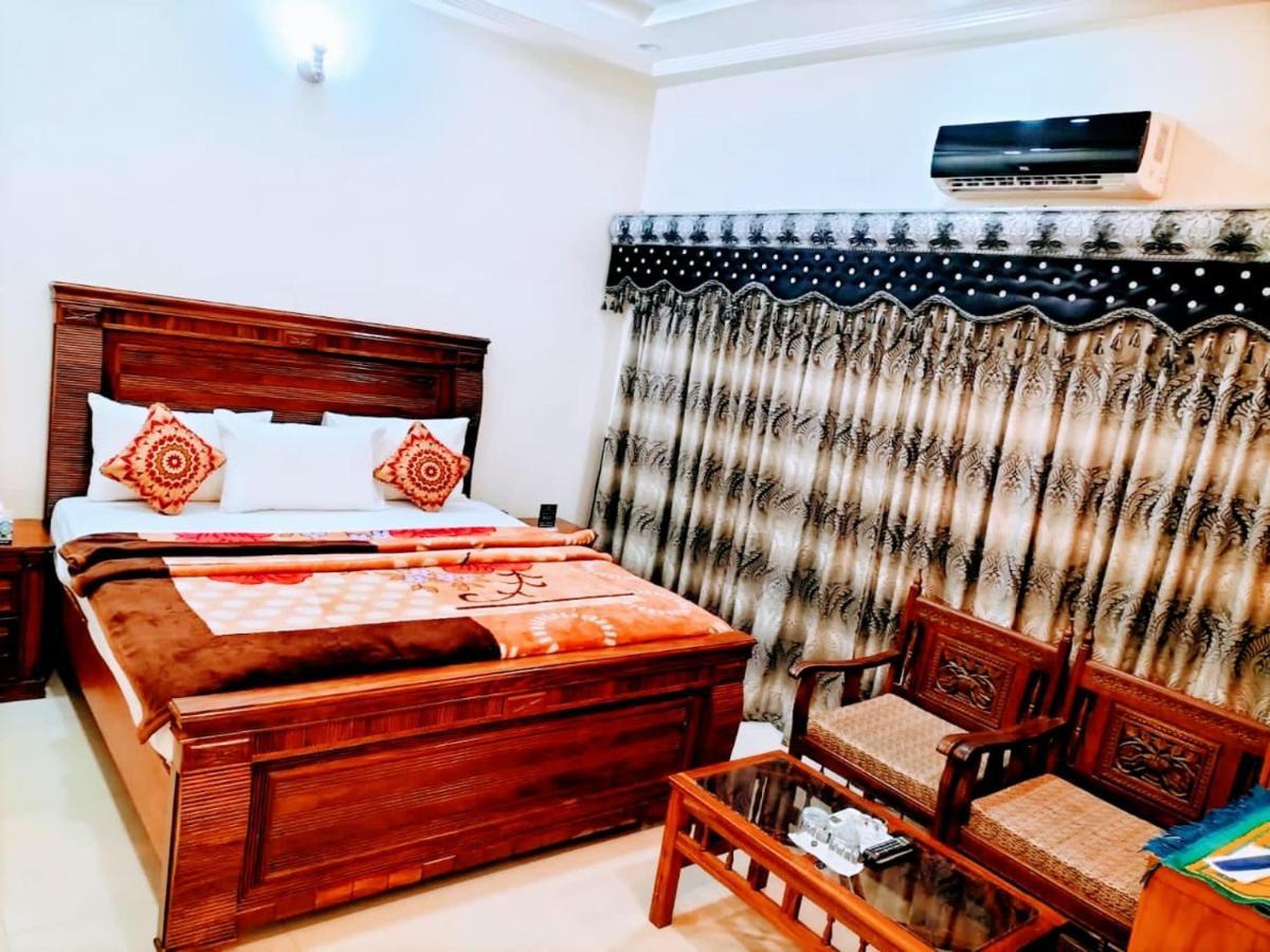 New Royal Residency Pechs Hotel Karachi Buitenkant foto