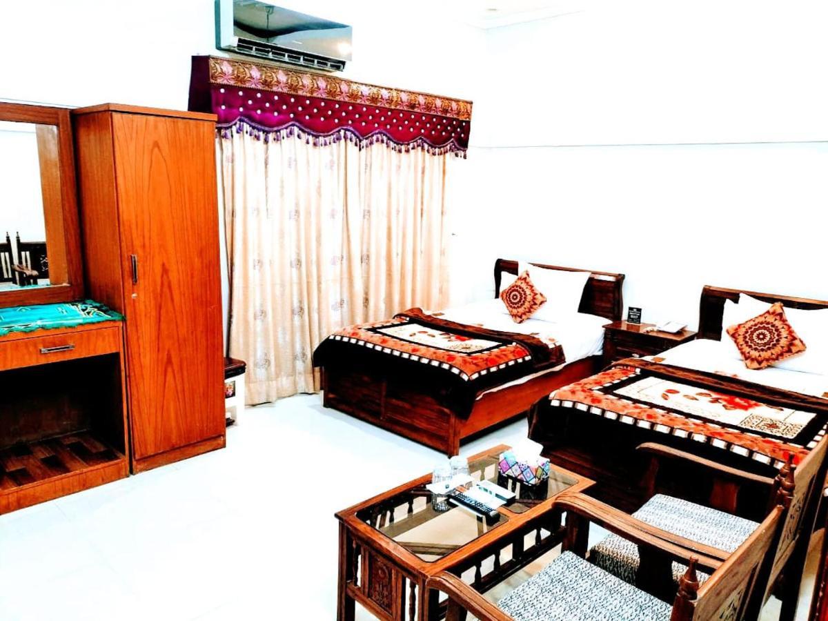 New Royal Residency Pechs Hotel Karachi Buitenkant foto